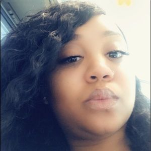 Meet your Posher, Nycole